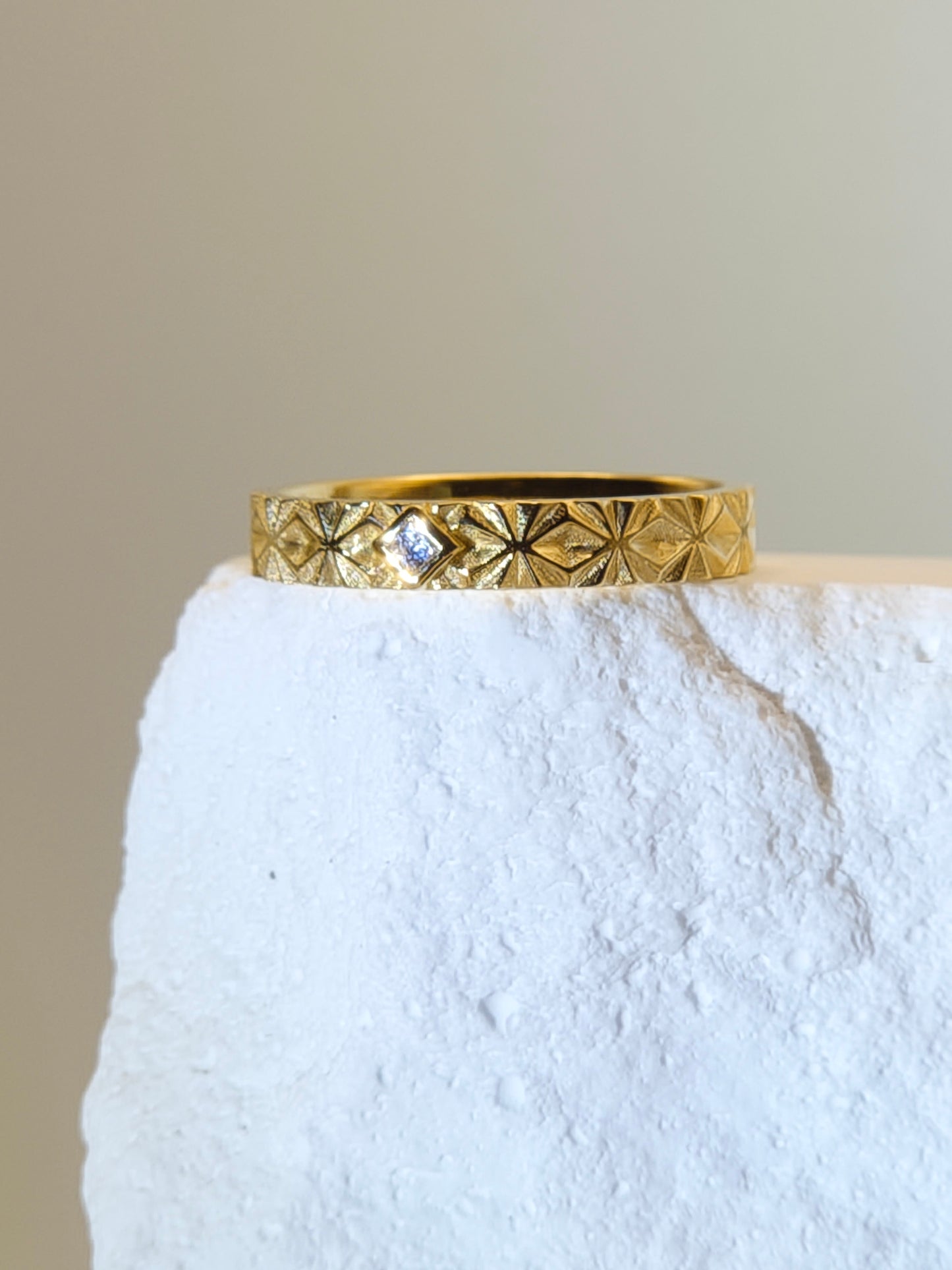Geometric Diamond Ring